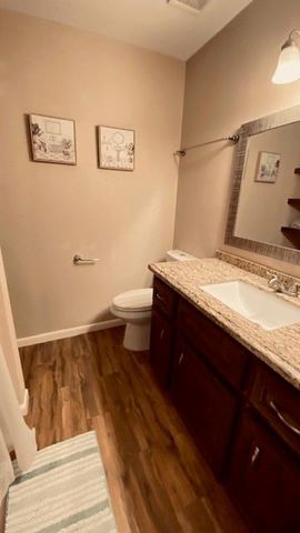 1831 Sherwood Forest Street 28, Houston, TX 77043
