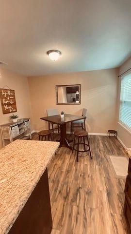 1831 Sherwood Forest Street 28, Houston, TX 77043