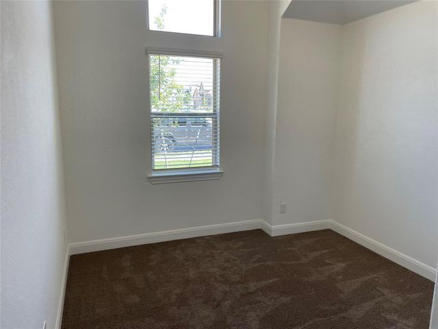 185 Monroe DR, Kyle, TX 78640