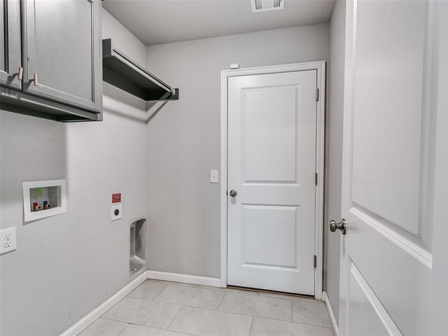 19712 Brookville Drive, Edmond, OK 73012