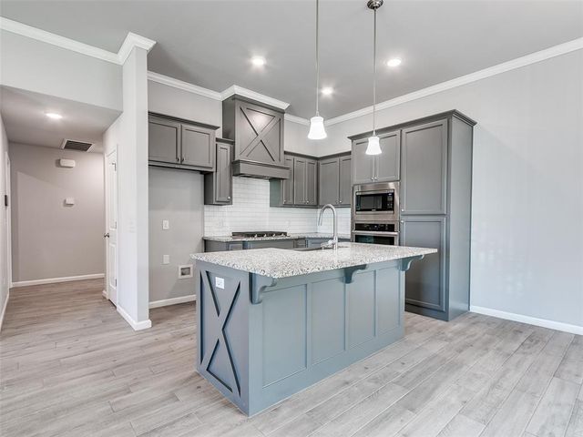 19712 Brookville Drive, Edmond, OK 73012