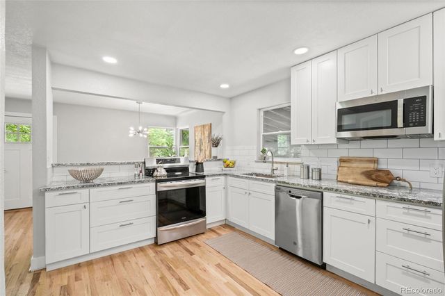 4806 E 19th Avenue, Denver, CO 80220