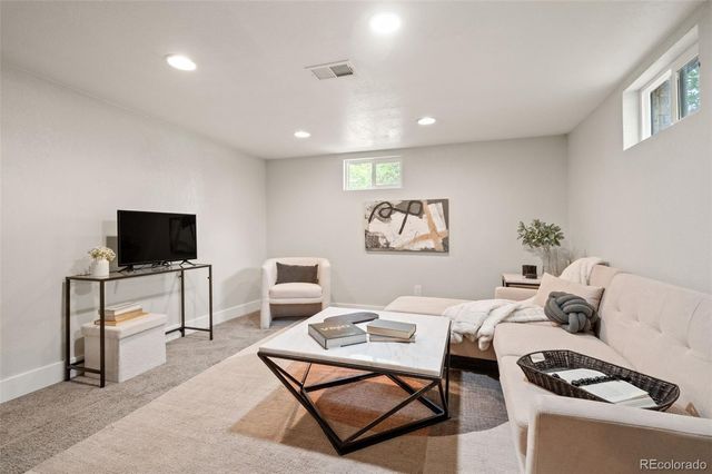 4806 E 19th Avenue, Denver, CO 80220