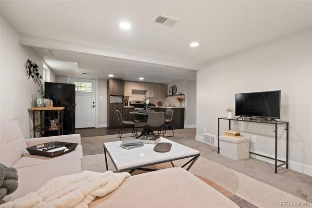 4806 E 19th Avenue, Denver, CO 80220