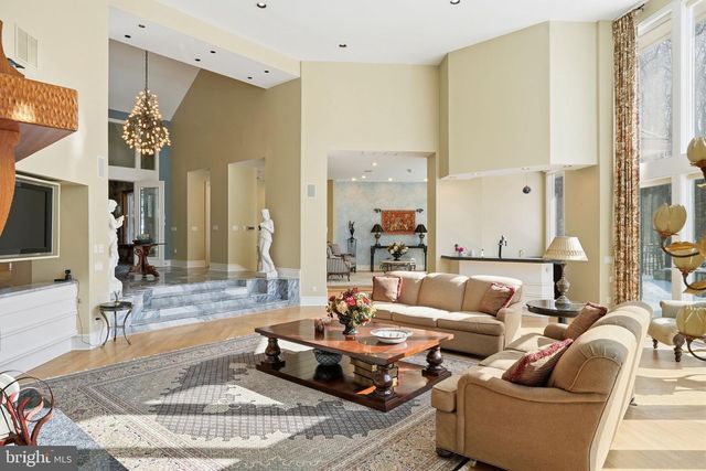 11940 RIVER RD, Potomac, MD 20854