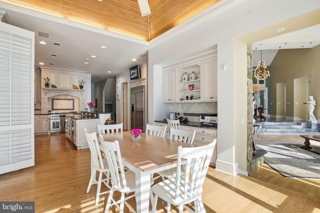 11940 RIVER RD, Potomac, MD 20854