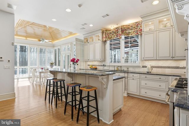 11940 RIVER RD, Potomac, MD 20854