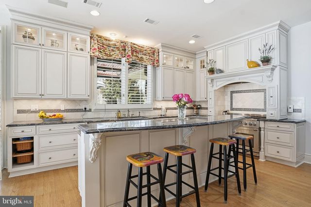 11940 RIVER RD, Potomac, MD 20854