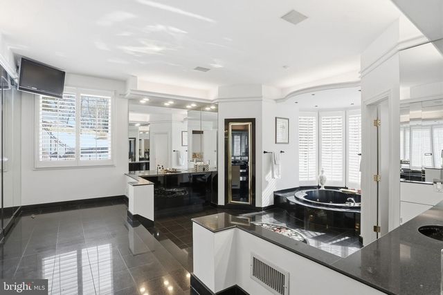 11940 RIVER RD, Potomac, MD 20854