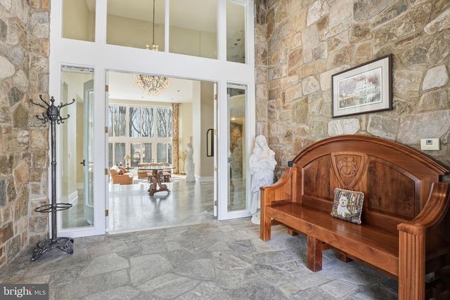 11940 RIVER RD, Potomac, MD 20854