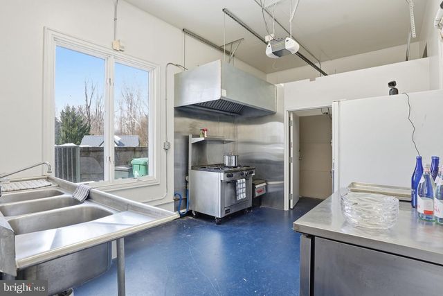 11940 RIVER RD, Potomac, MD 20854