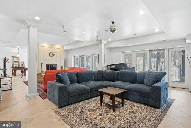 11940 RIVER RD, Potomac, MD 20854