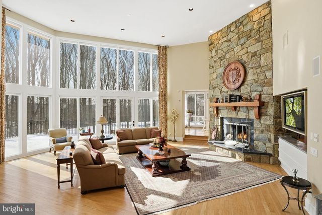 11940 RIVER RD, Potomac, MD 20854