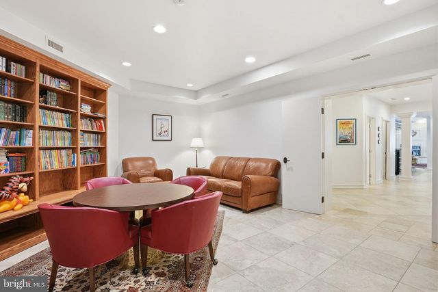 11940 RIVER RD, Potomac, MD 20854