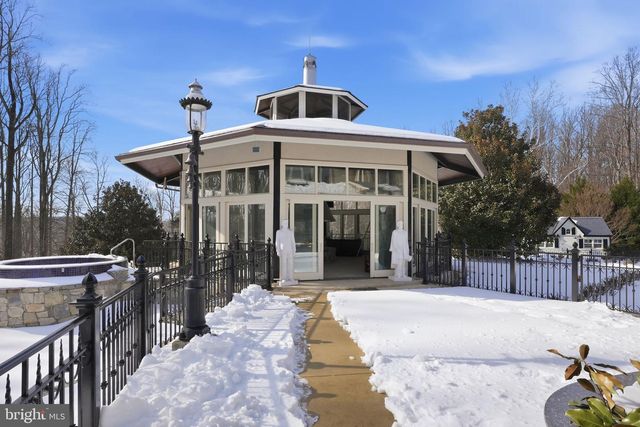 11940 RIVER RD, Potomac, MD 20854