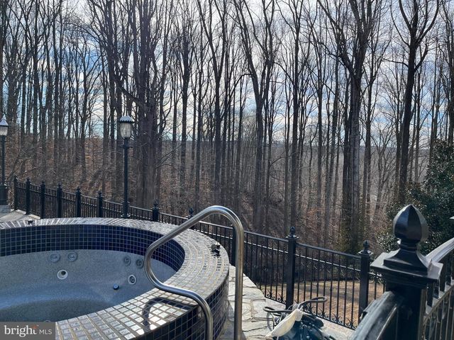 11940 RIVER RD, Potomac, MD 20854