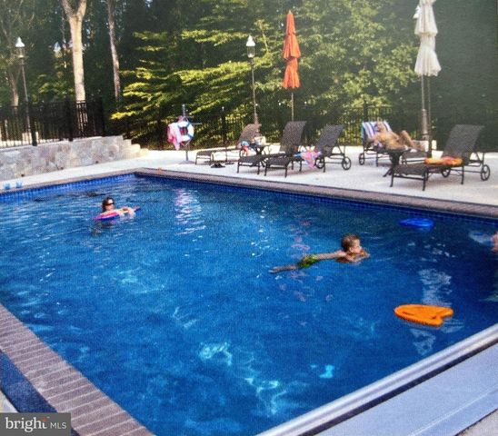 11940 RIVER RD, Potomac, MD 20854