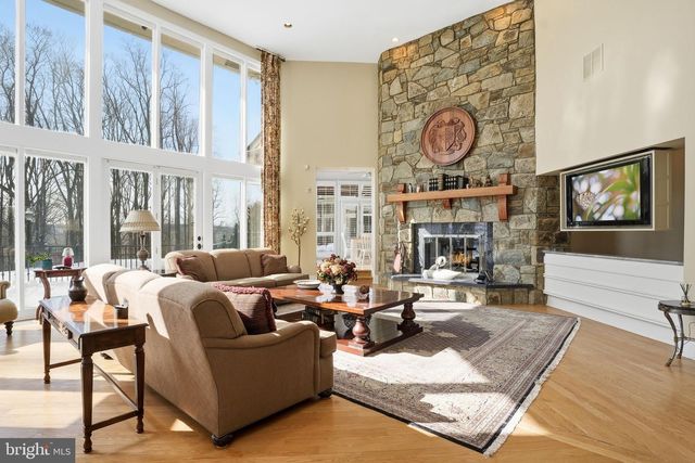 11940 RIVER RD, Potomac, MD 20854