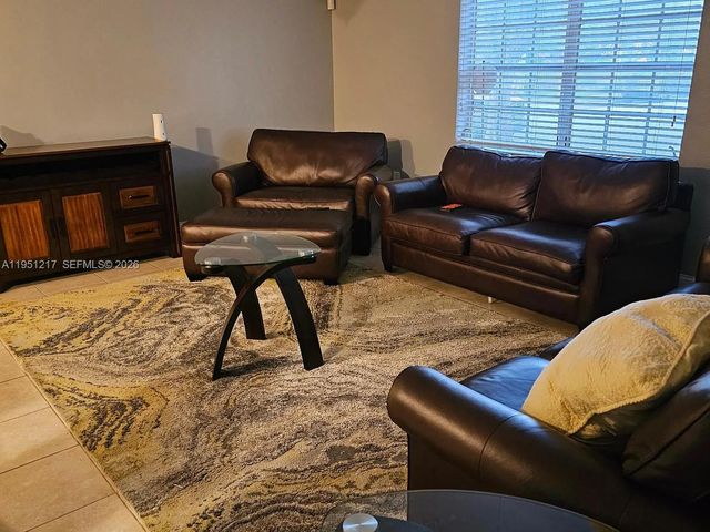 1100 Salzedo St 1A, Coral Gables, FL 33134