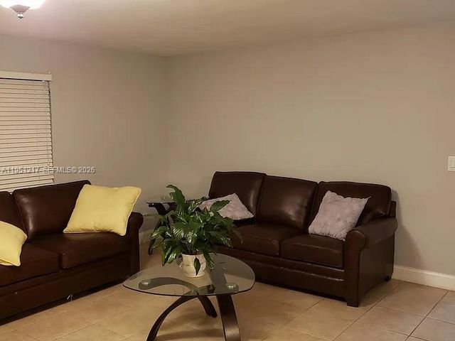 1100 Salzedo St 1A, Coral Gables, FL 33134