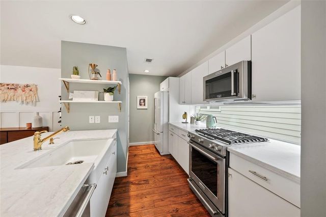 6140 Grand Boulevard, Houston, TX 77021