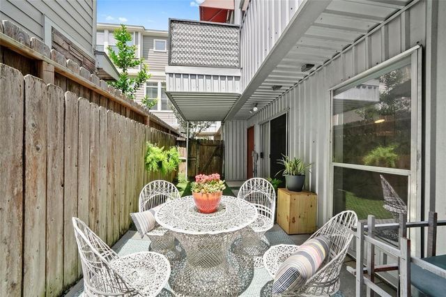 6140 Grand Boulevard, Houston, TX 77021