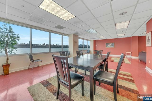118 The Promenade, Edgewater, NJ 07020