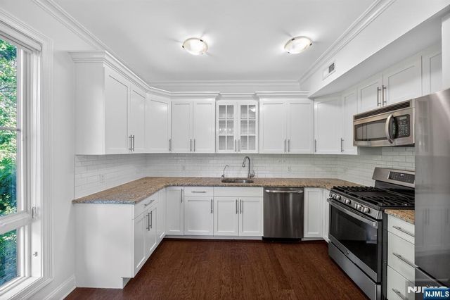 200 Laird Avenue 204, Cliffside Park, NJ 07010