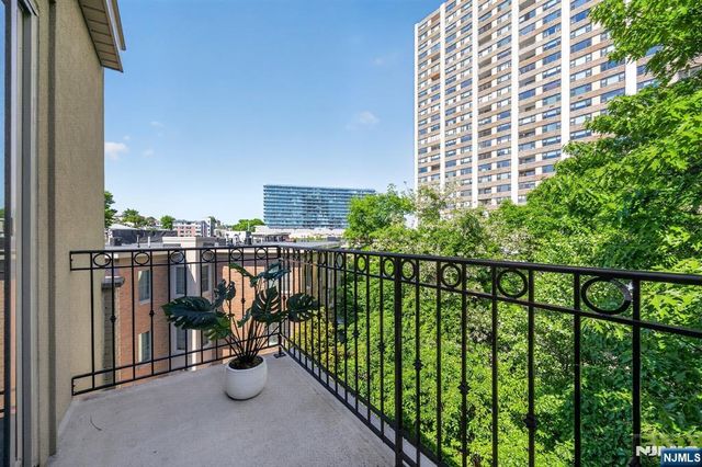 200 Laird Avenue 204, Cliffside Park, NJ 07010