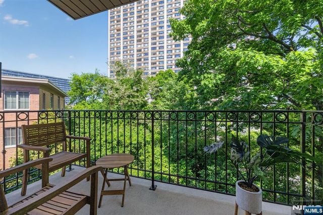 200 Laird Avenue 204, Cliffside Park, NJ 07010