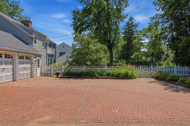 1328 Park Avenue, Eau Claire, WI 54701