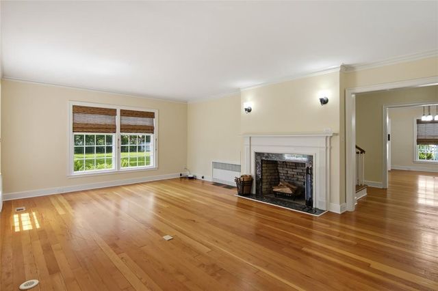 1328 Park Avenue, Eau Claire, WI 54701
