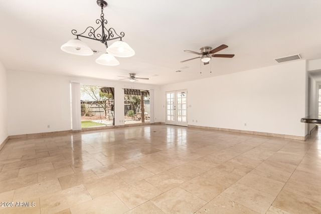 7726 E KIMSEY Lane, Scottsdale, AZ 85257