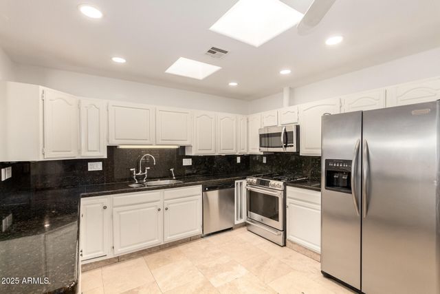 7726 E KIMSEY Lane, Scottsdale, AZ 85257