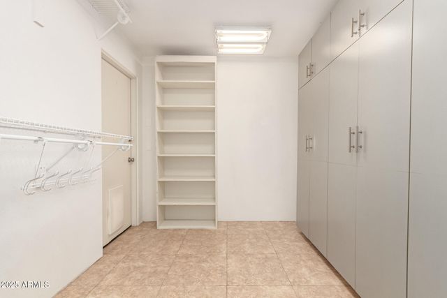 7726 E KIMSEY Lane, Scottsdale, AZ 85257