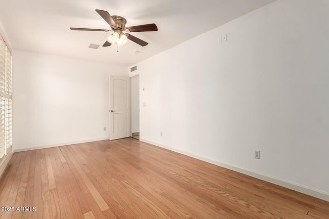 7726 E KIMSEY Lane, Scottsdale, AZ 85257