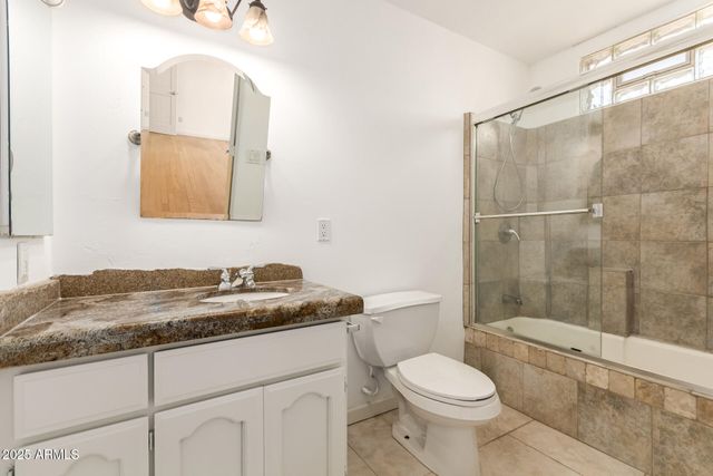 7726 E KIMSEY Lane, Scottsdale, AZ 85257