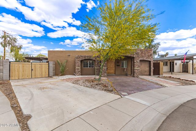 7726 E KIMSEY Lane, Scottsdale, AZ 85257