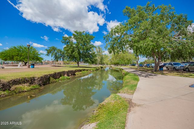 7726 E KIMSEY Lane, Scottsdale, AZ 85257