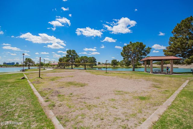 7726 E KIMSEY Lane, Scottsdale, AZ 85257