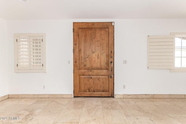 7726 E KIMSEY Lane, Scottsdale, AZ 85257