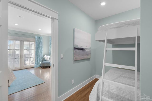 1497 Seaside Cir, Navarre Beach, FL 32566