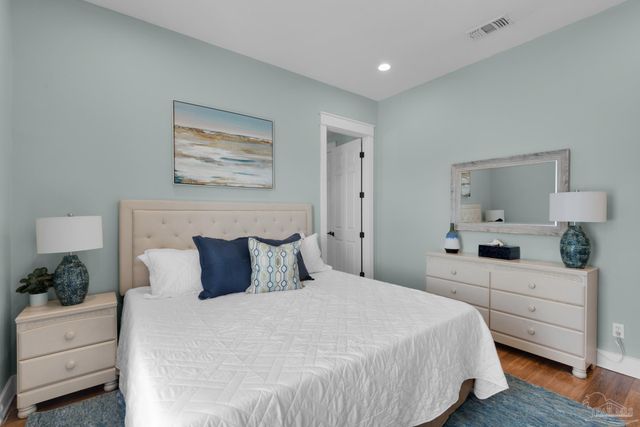 1497 Seaside Cir, Navarre Beach, FL 32566