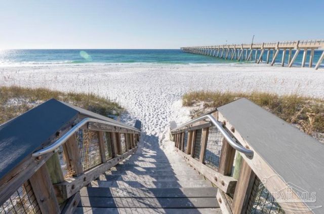 1497 Seaside Cir, Navarre Beach, FL 32566