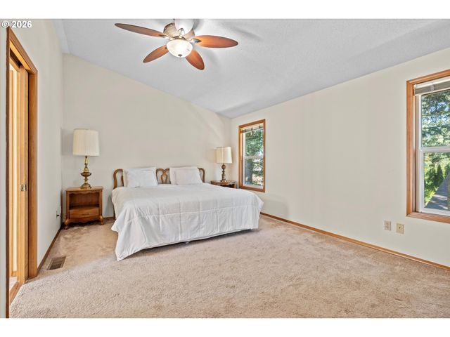 10217 Sw SUSQUEHANNA Dr, Tualatin, OR 97062