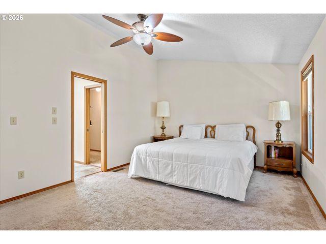 10217 Sw SUSQUEHANNA Dr, Tualatin, OR 97062