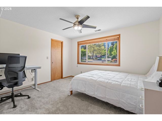 10217 Sw SUSQUEHANNA Dr, Tualatin, OR 97062