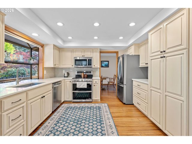 10217 Sw SUSQUEHANNA Dr, Tualatin, OR 97062