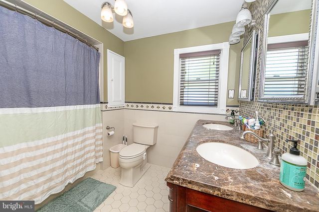 316 HAZEL AVE, Westville, NJ 08093