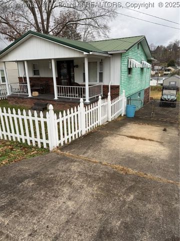 413 Lore Street, St Albans, WV 25177